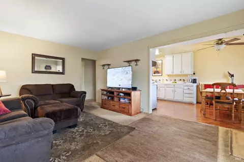 758 Elmwood Ave, Vallejo, CA 94591 photo 5