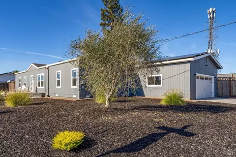 69 Brighton Ct, Santa Rosa, CA 95403