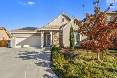 243 Water Lily Cir, Vacaville, CA 95687
