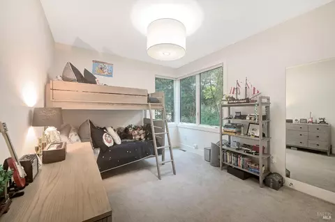 Bedroom - 14 Walnut Ave, Larkspur, CA 94939 photo 5 of 5