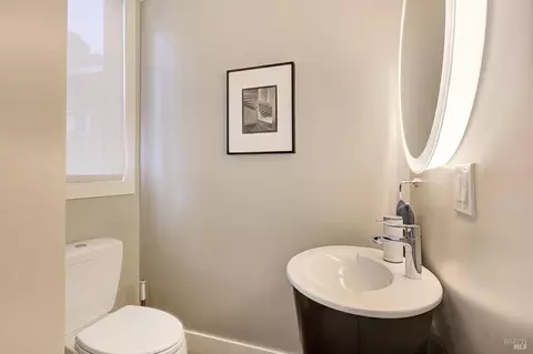 Bath - 14 Walnut Ave, Larkspur, CA 94939 photo 1 of 5