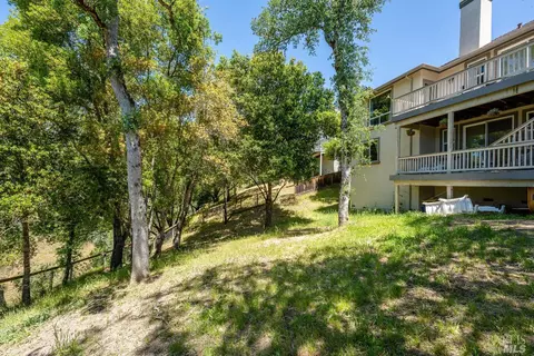 2520 Bartlett Ct, Ukiah, CA 95482