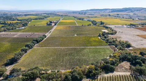 748 W Watmaugh Rd, Sonoma, CA 95476