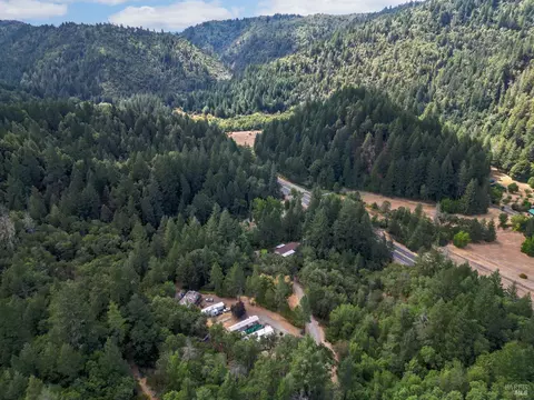View/Area - 30661 N Highway 101 Hwy, Willits, CA 95490 photo 4 of 9