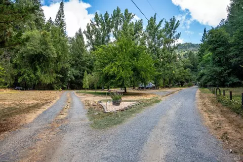View/Area - 30661 N Highway 101 Hwy, Willits, CA 95490 photo 7 of 9