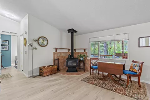Living - 30661 N Highway 101 Hwy, Willits, CA 95490 photo 1 of 2