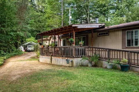 Exterior - 30661 N Highway 101 Hwy, Willits, CA 95490 photo 6 of 9
