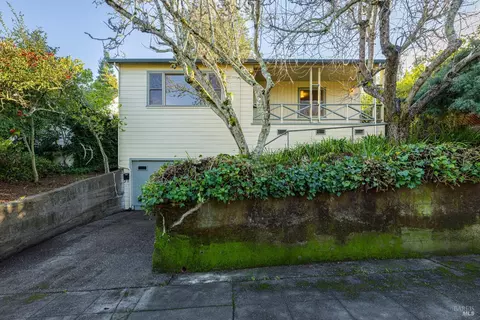 7321 Calder Ave, Sebastopol, CA 95472