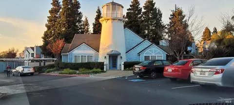 525 Lighthouse Dr, Vallejo, CA 94590 photo 2