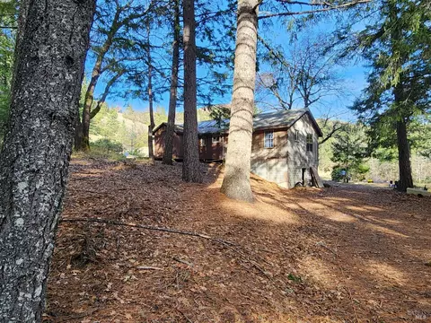 53401 Iron Creek Rd, Laytonville, CA 95454