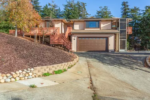 418 Hays Ln, Vallejo, CA 94591 photo 2