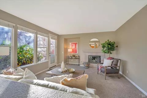 527 Cork St, Windsor, CA 95492 photo 11