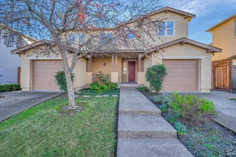 527 Cork St, Windsor, CA 95492