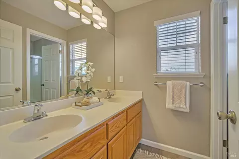 527 Cork St, Windsor, CA 95492 photo 41
