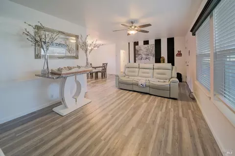 55 Pacifica Ave #111, Bay Point, CA 94565 photo 3
