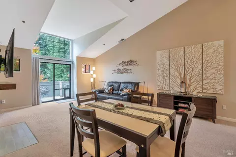 214 Oriole Cir, Novato, CA 94949