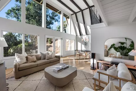 9 Dominican Dr, San Rafael, CA 94901