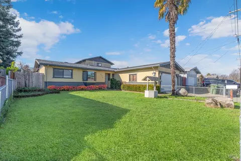 278 Pomo Dr, Ukiah, CA 95482