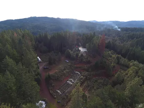 5761 Ridgewood Rd, Willits, CA 95490 photo 2