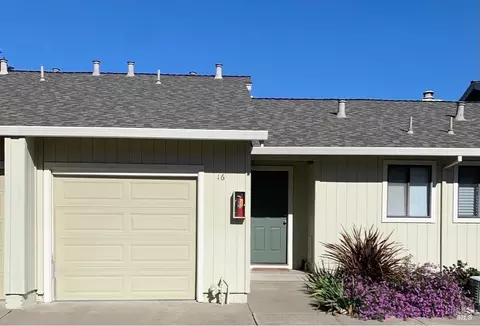 16 Blossom Ct E, Napa, CA 94558