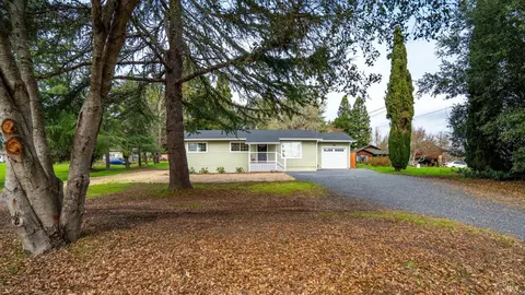6020 Hughes Rd, Forestville, CA 95436