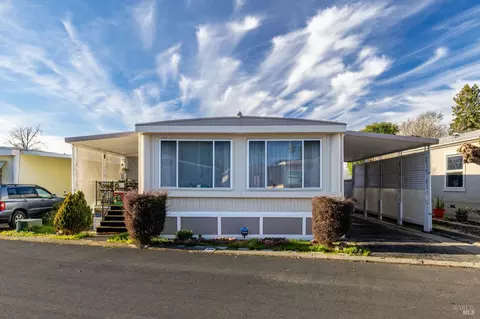 90 Coronado Cir, Santa Rosa, CA 95409