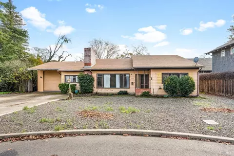 1021 Bella Dr, Napa, CA 94558