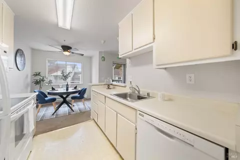 511 Lighthouse Dr, Vallejo, CA 94590 photo 18