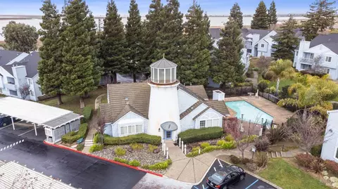 511 Lighthouse Dr, Vallejo, CA 94590 photo 2