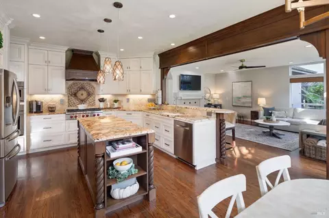 Kitchen - 4744 Devonshire Pl, Santa Rosa, CA 95405 photo 4 of 8