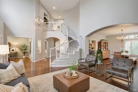 Living - 4744 Devonshire Pl, Santa Rosa, CA 95405 photo 1 of 11