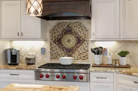 Kitchen - 4744 Devonshire Pl, Santa Rosa, CA 95405 photo 7 of 8