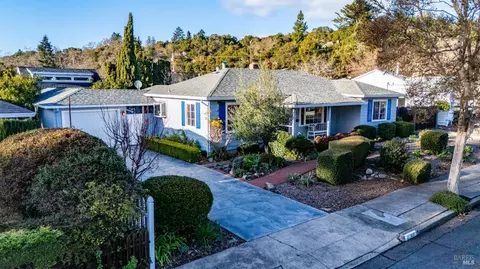 2165 Montecito Ave, Santa Rosa, CA 95404