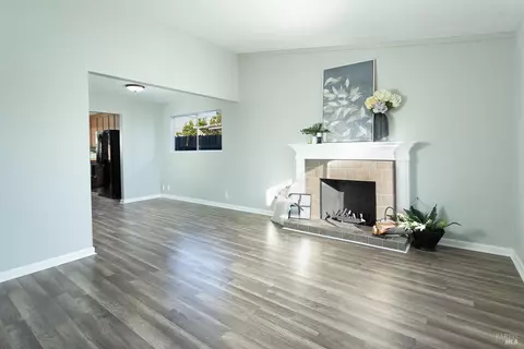 650 W H St, Dixon, CA 95620 photo 7