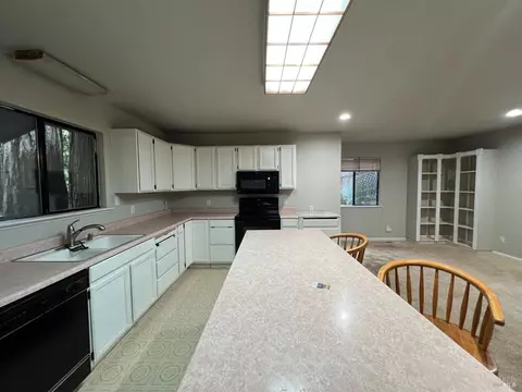 25550 Thrush Ct, Willits, CA 95490 photo 4