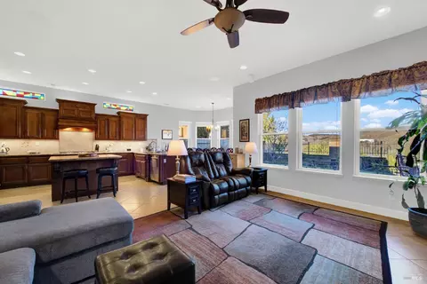 9292 Hallmark Pl, Vallejo, CA 94591 photo 8