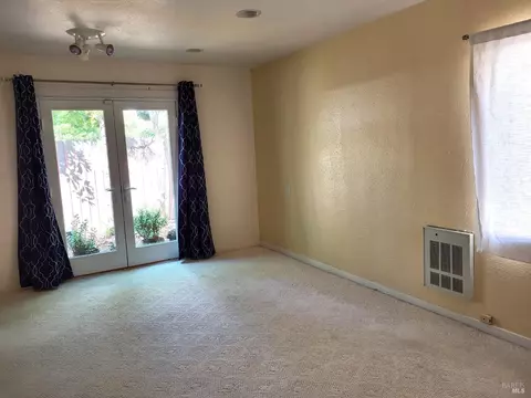 2470 Helen Ave, Vallejo, CA 94591 photo 7