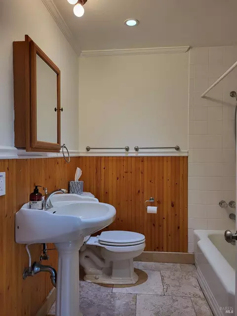 2470 Helen Ave, Vallejo, CA 94591 photo 8