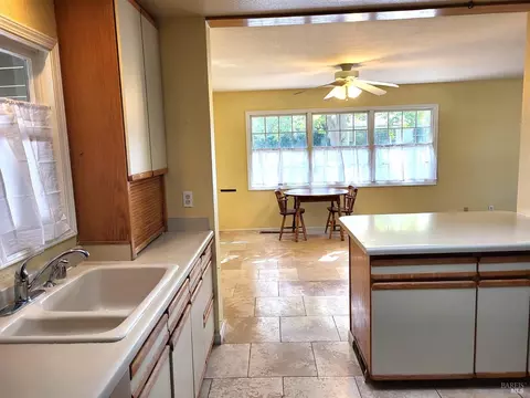 2470 Helen Ave, Vallejo, CA 94591 photo 3