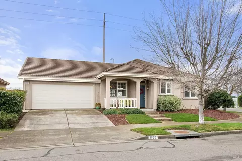 1100 River Pine Cir, Petaluma, CA 94954