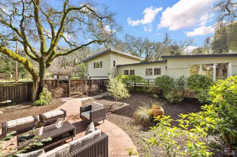 13285 Arnold Dr, Glen Ellen, CA 95442