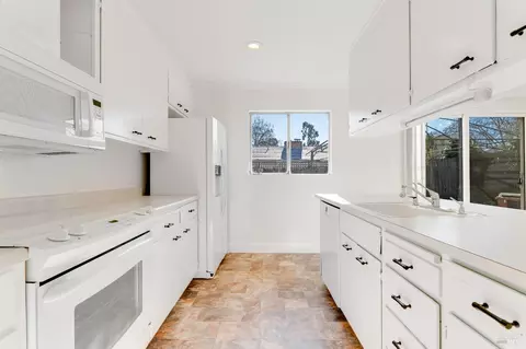4411 Georgia St, Vallejo, CA 94591 photo 3