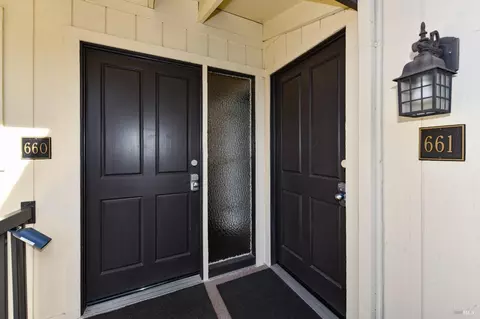 660-661 Cottage Dr, Napa, CA 94558 photo 2