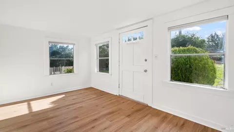 760 Cherry St, Petaluma, CA 94952 photo 5
