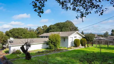 760 Cherry St, Petaluma, CA 94952 photo 2