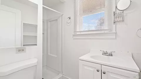 760 Cherry St, Petaluma, CA 94952 photo 9