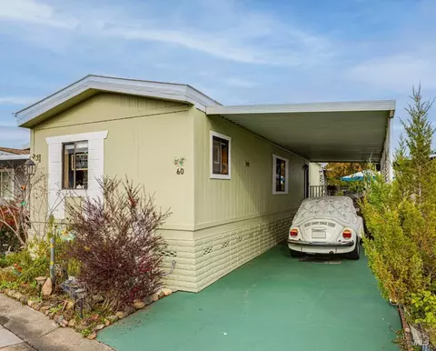 60 Redwing Dr #60, Santa Rosa, CA 95409