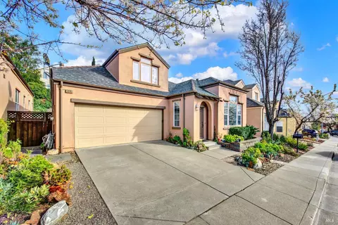 Exterior - 5063 Staghorn Dr, Vallejo, CA 94591 photo 28 of 34