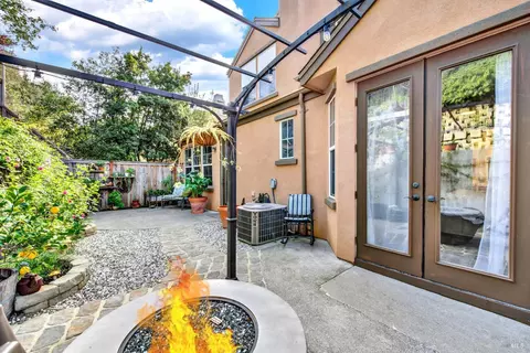 Exterior - 5063 Staghorn Dr, Vallejo, CA 94591 photo 14 of 34
