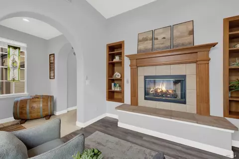 Living - 5063 Staghorn Dr, Vallejo, CA 94591 photo 1 of 7